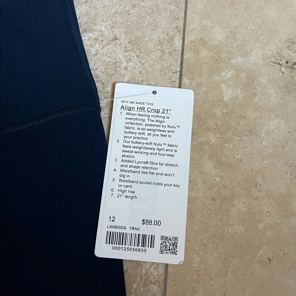 NWT lululemon Align HR crop 21”